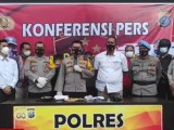 Polisi Tangkap 2 Pelaku Pelempar Kaca Truk di Langkat