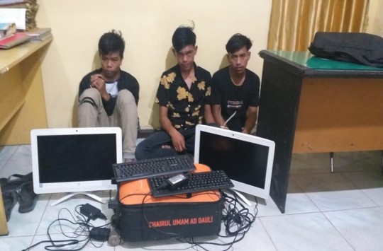 Tiga Orang Gasak Komputer dari Kantor BKPPD Simalungun